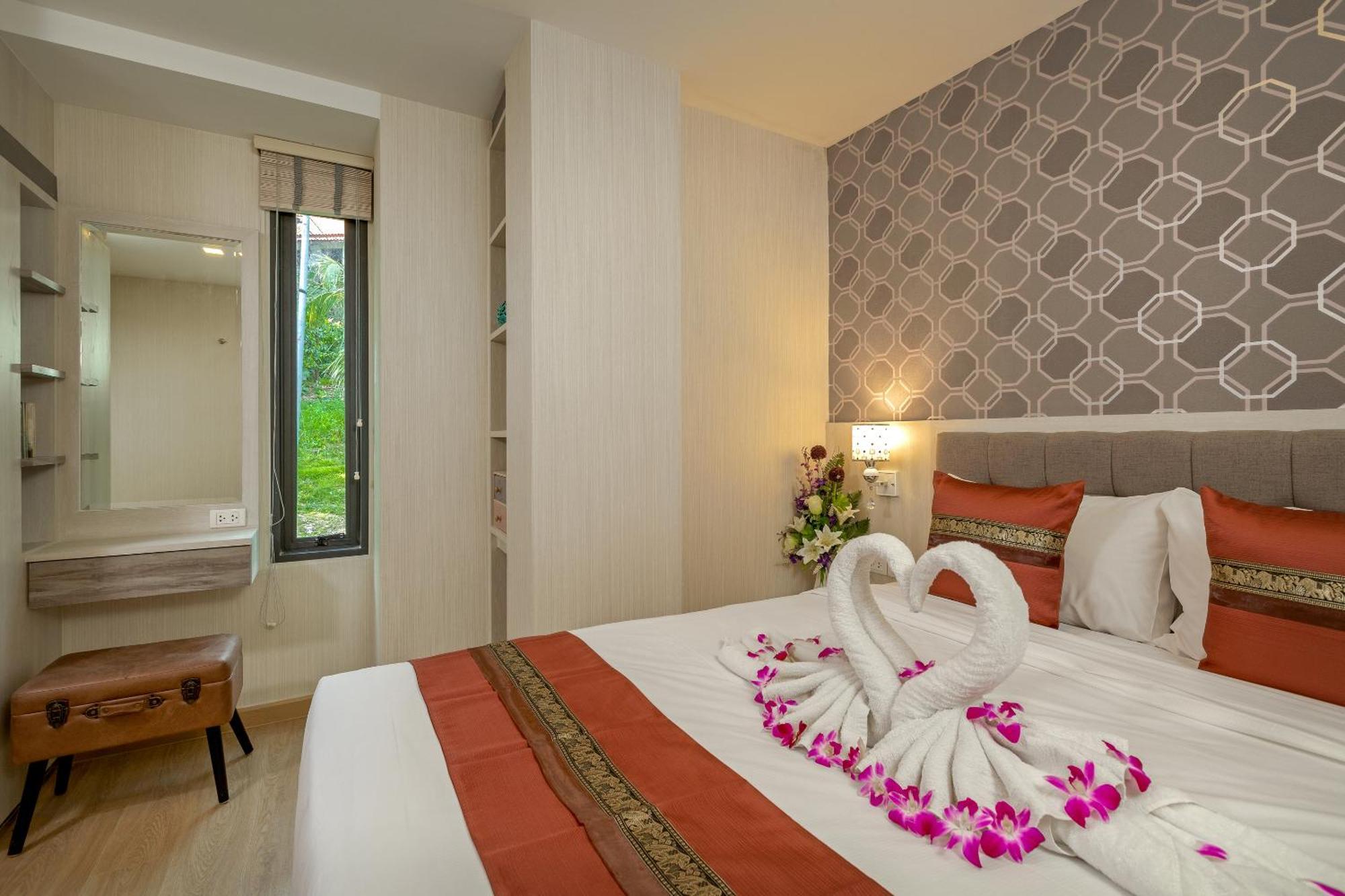 Splendid Sea View Resort Pantai Kata Ruang foto