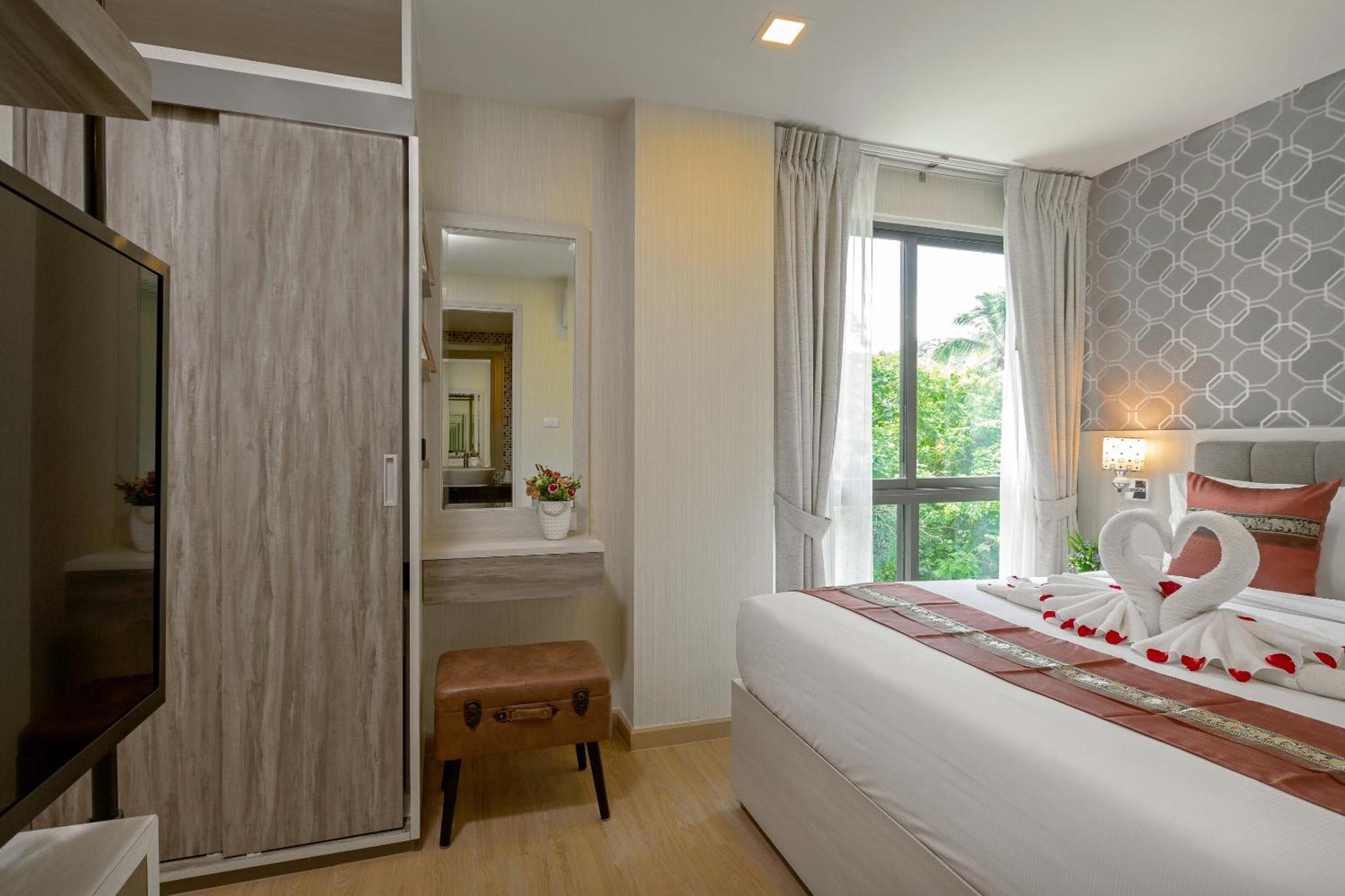 Splendid Sea View Resort Pantai Kata Ruang foto